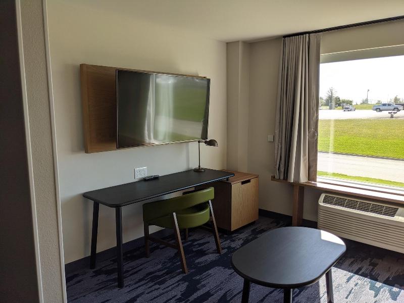 Fairfield Inn & Suites by Marriott Lincoln Crete image