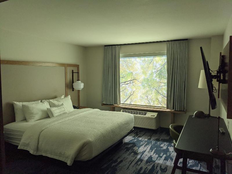 Fairfield Inn & Suites by Marriott Lincoln Crete image