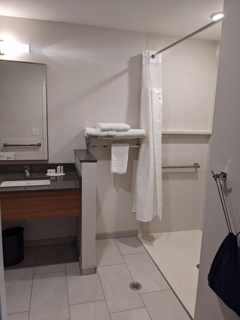 Fairfield Inn & Suites by Marriott Lincoln Crete image
