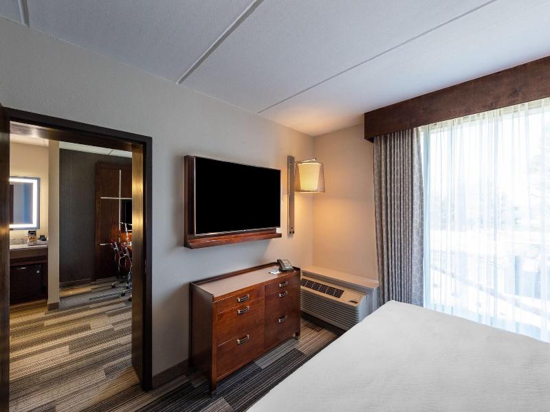 Four Points By Sheraton Atlanta Airport West image
