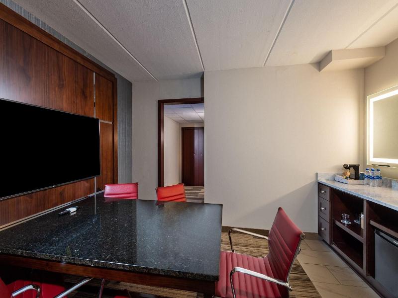 Four Points By Sheraton Atlanta Airport West image