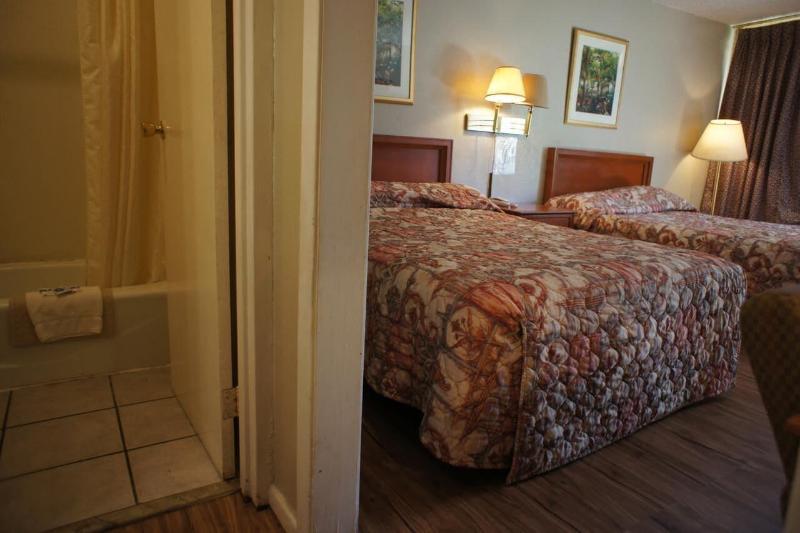 Executive Inn & Suites image
