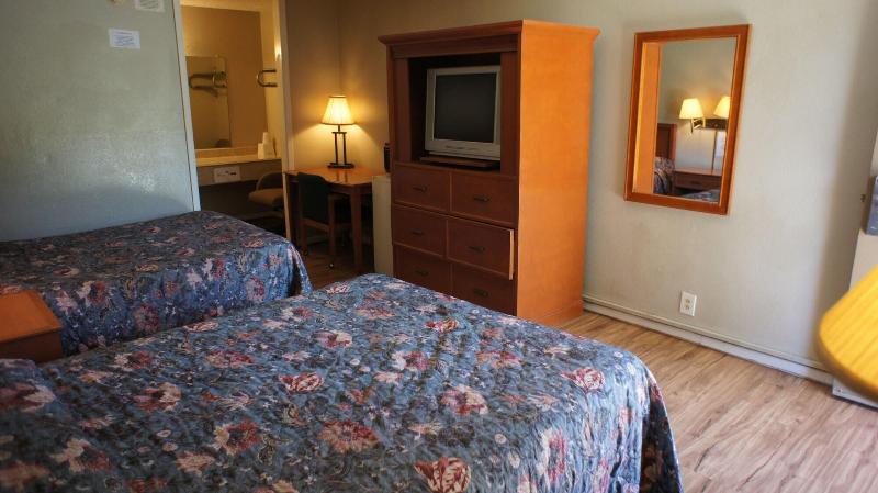 Executive Inn & Suites image
