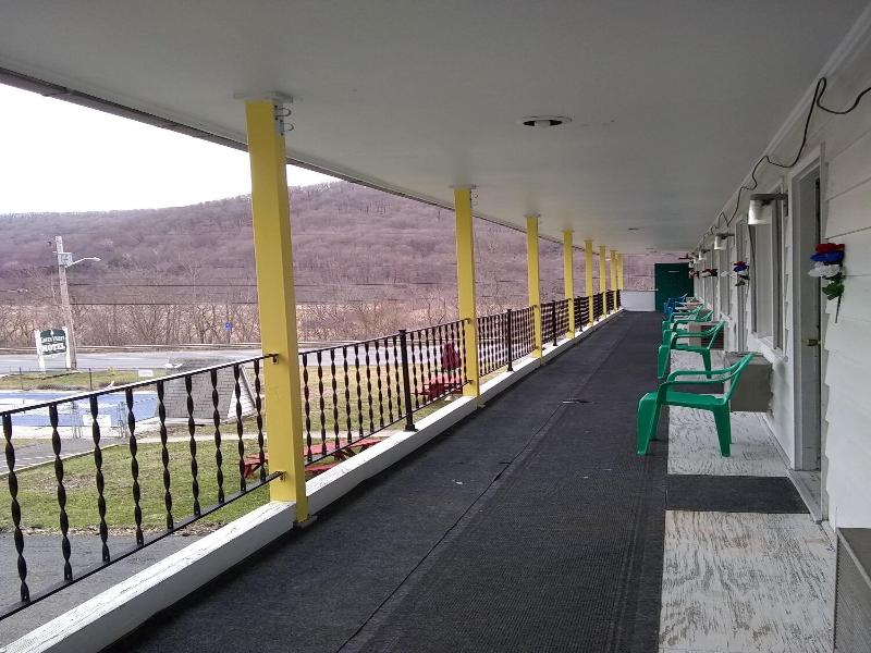 Green Valley Motel image