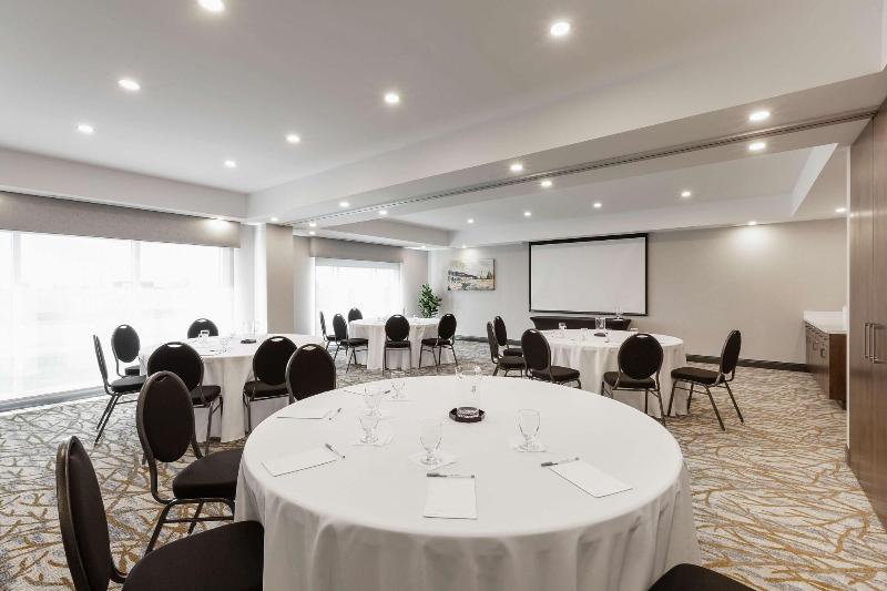 Hampton Inn & Suites Beauport
