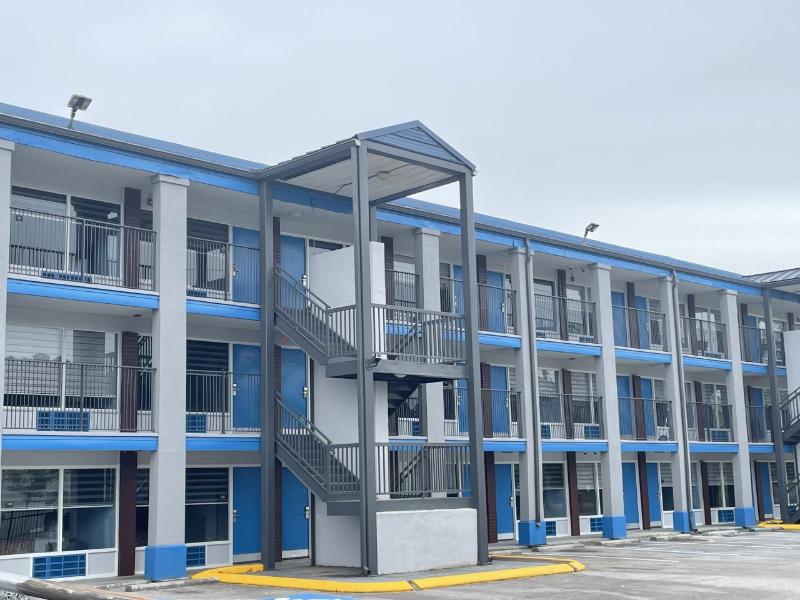 Budgetel Inn & Suites 2