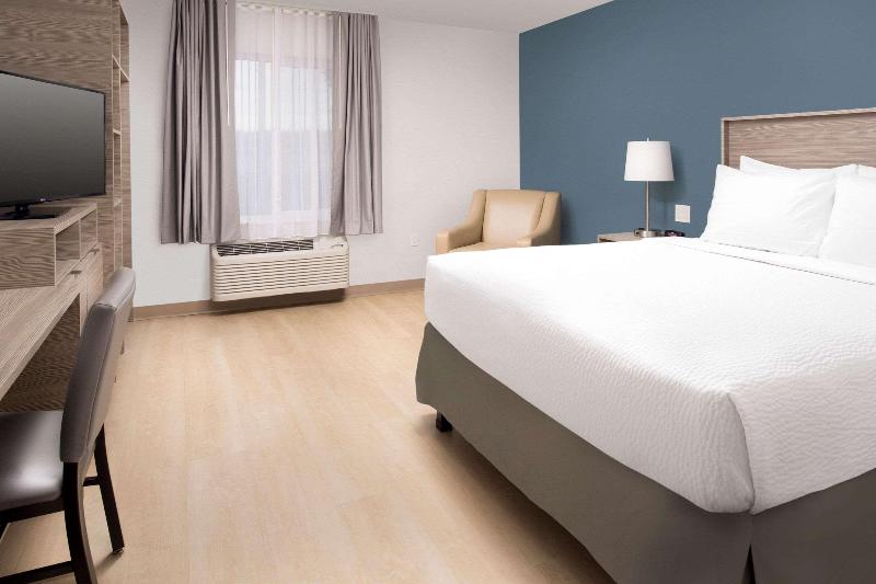 Woodspring Suites Seattle Redmond image