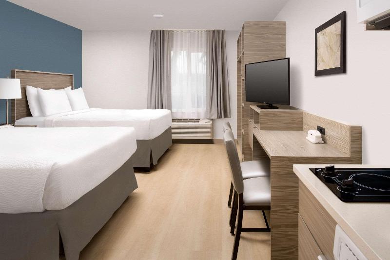 Woodspring Suites Seattle Redmond image
