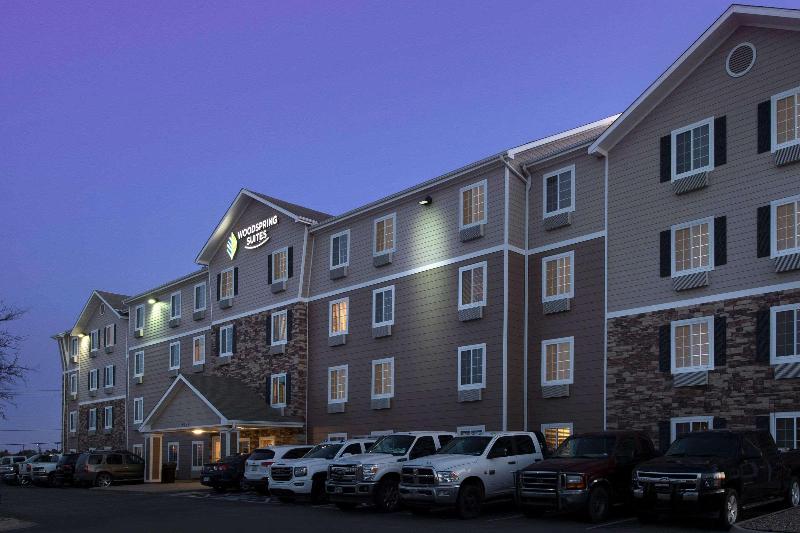 Woodspring Suites Midland — general view