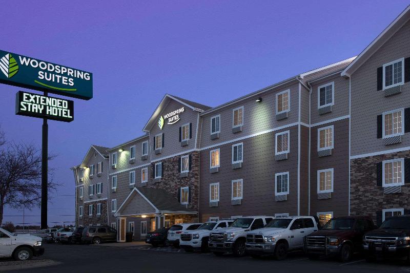 Woodspring Suites Midland