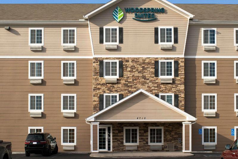 Woodspring Suites Midland