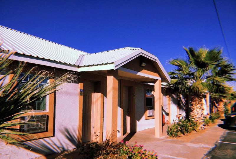 Desert Inn — general view