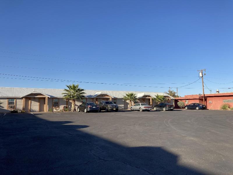 Desert Inn — general view