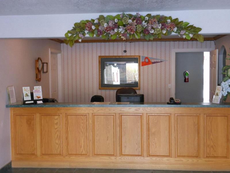 Economy Inn image 1