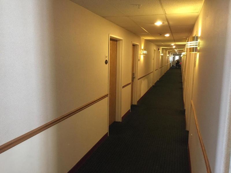 Economy Inn image 2