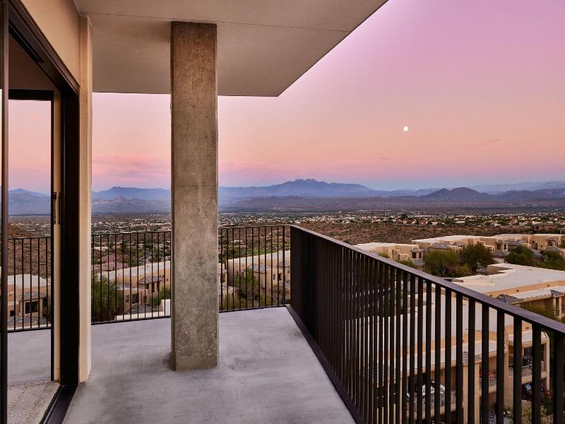ADERO Scottsdale, Autograph Collection image