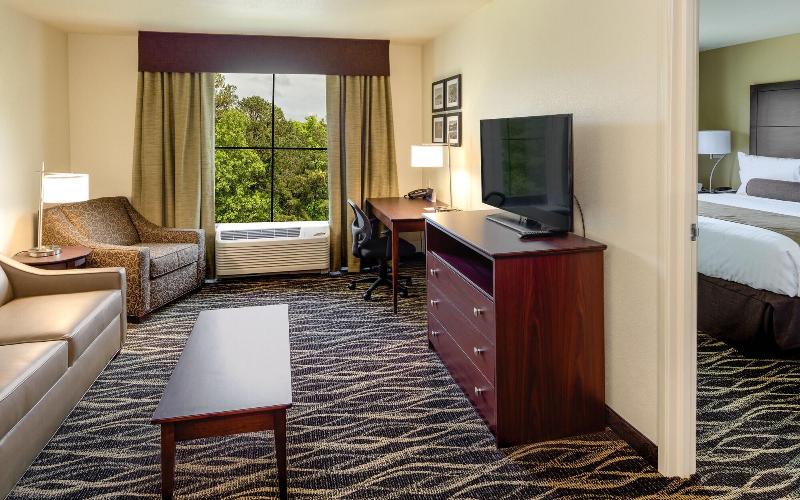Cobblestone Inn & Suites - Fairfield Bay image