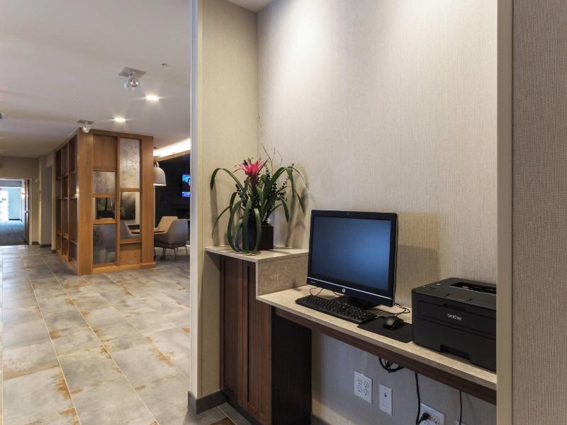 Fairfield Inn And Suites By Marriott Northfield