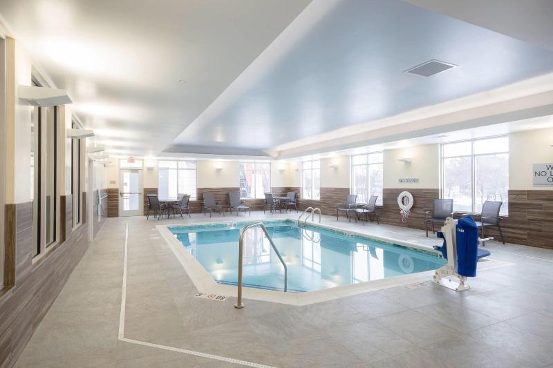 Fairfield Inn And Suites By Marriott Northfield image