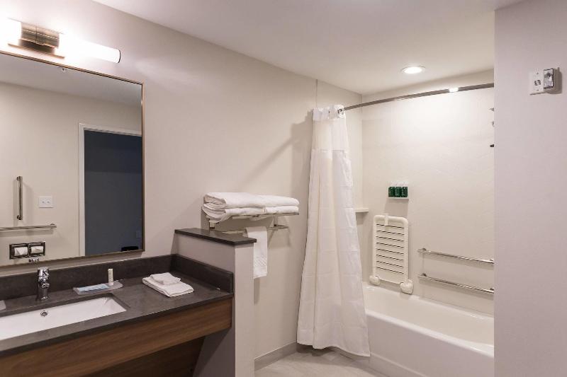 Fairfield Inn And Suites By Marriott Northfield image