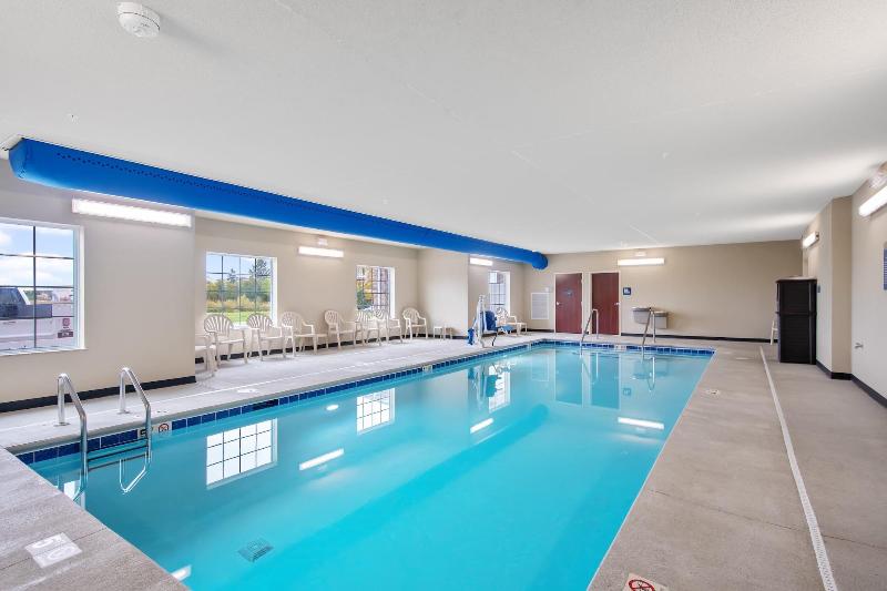 Cobblestone Hotel & Suites - Austin image