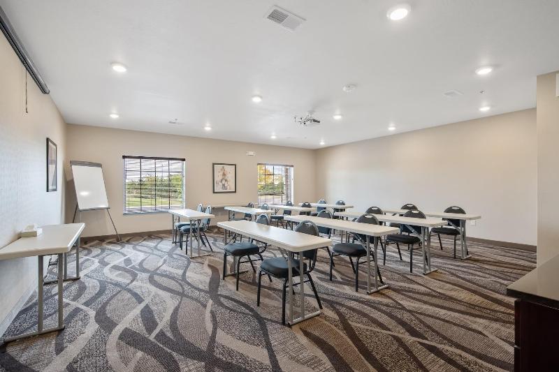 Cobblestone Hotel & Suites - Austin image