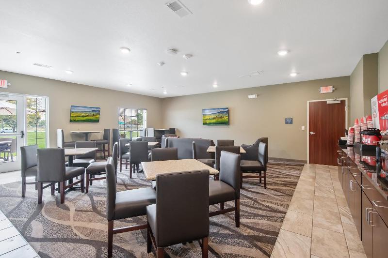 Cobblestone Hotel & Suites - Austin image