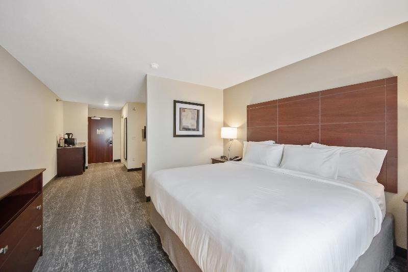 Cobblestone Hotel & Suites - Austin image