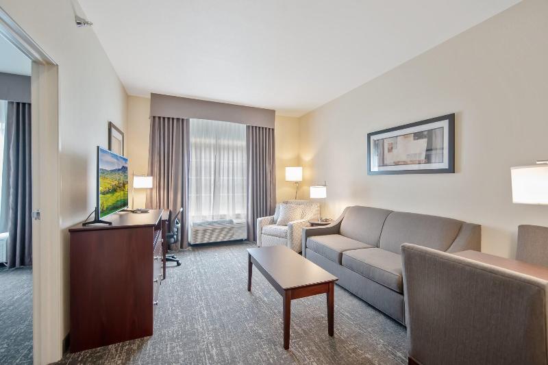Cobblestone Hotel & Suites - Austin image