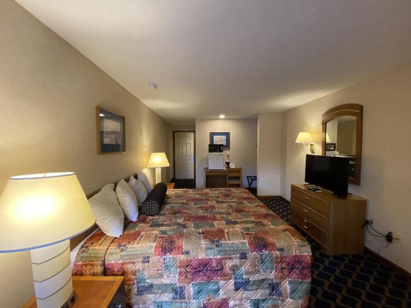 Economy Lodge image