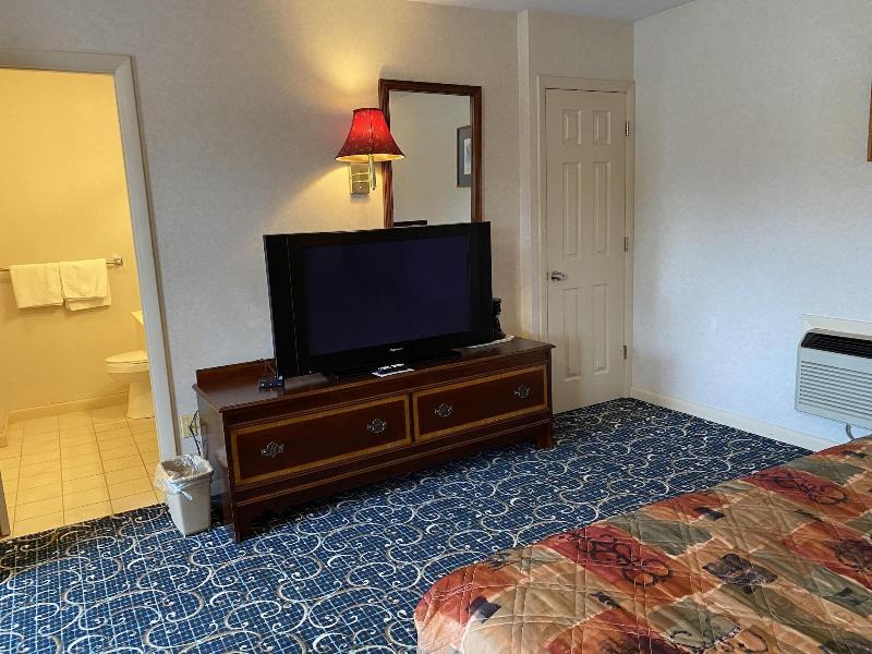 Economy Lodge image
