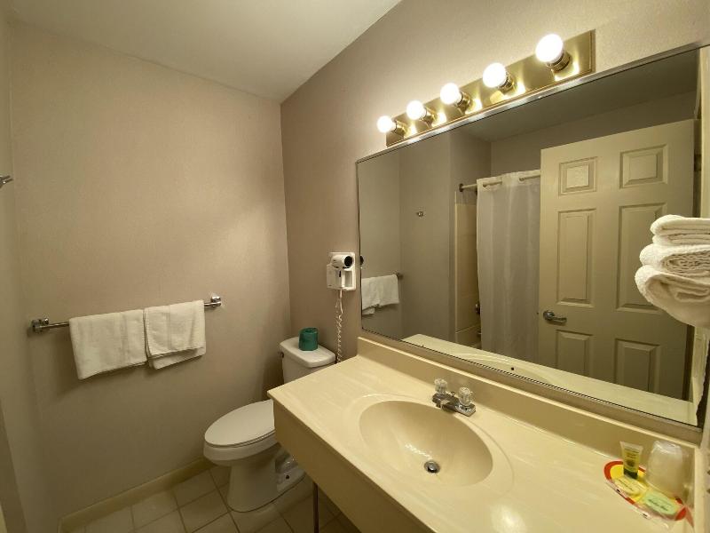 Economy Lodge image
