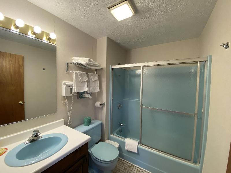 Economy Lodge image