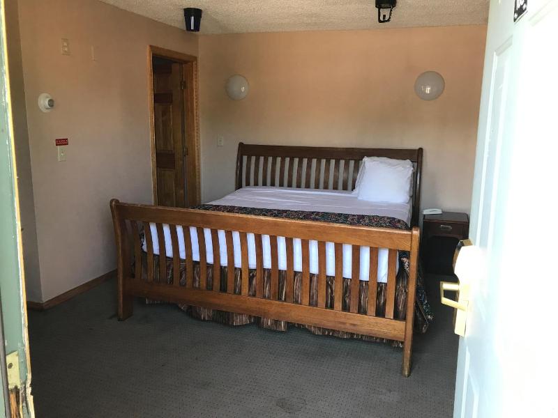 Capri Motel image