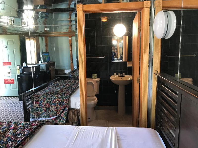 Capri Motel image