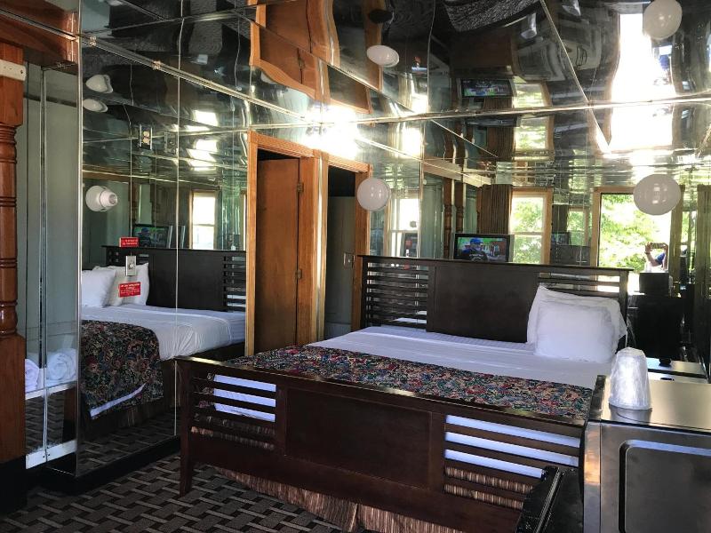 Capri Motel image
