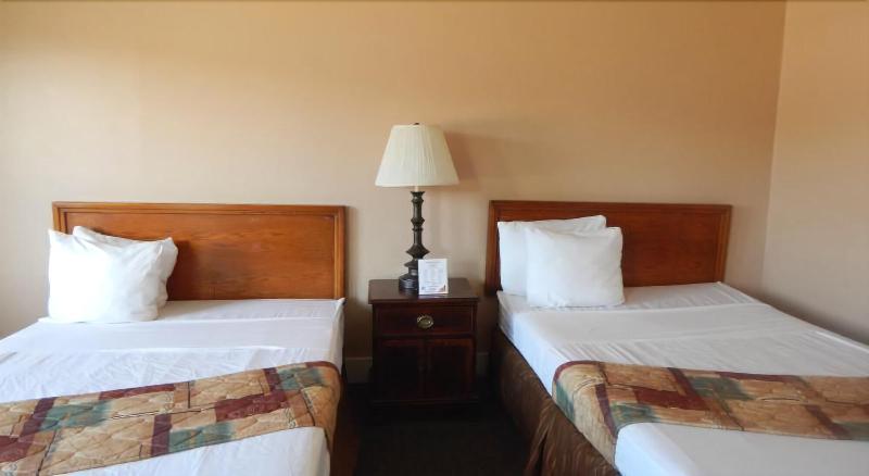 Capri Motel image