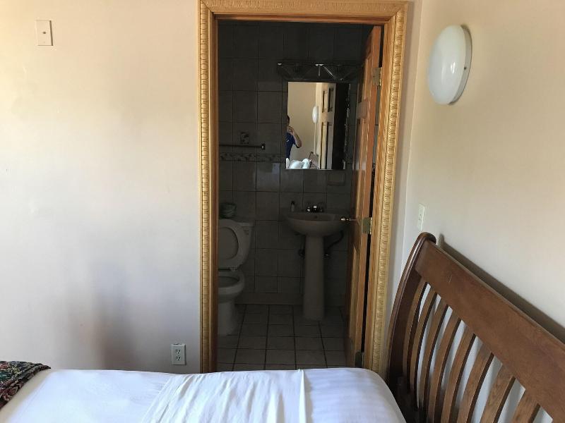 Capri Motel image