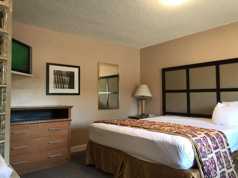 Capri Motel image