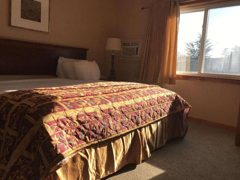 Capri Motel image