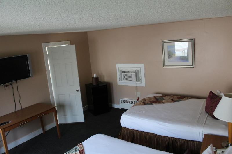 Capri Motel image