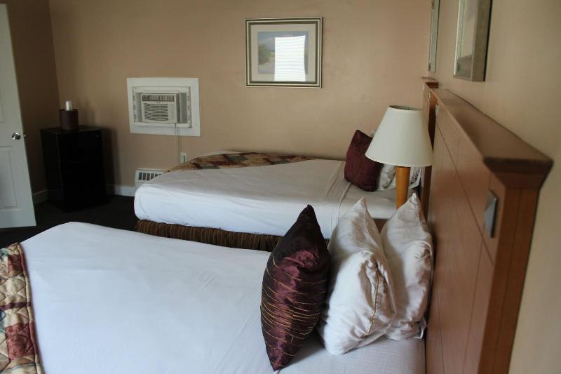 Capri Motel image