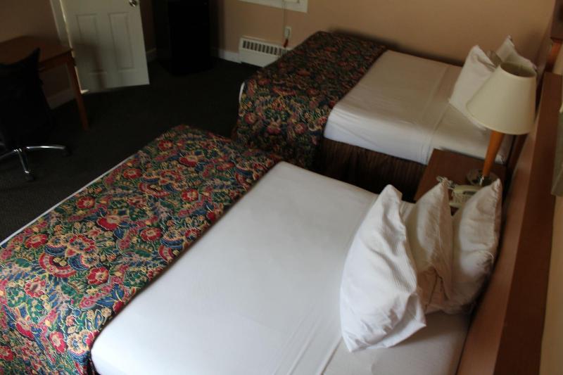 Capri Motel image