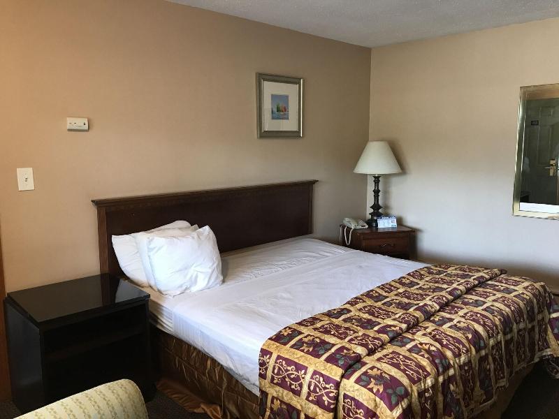 Capri Motel image
