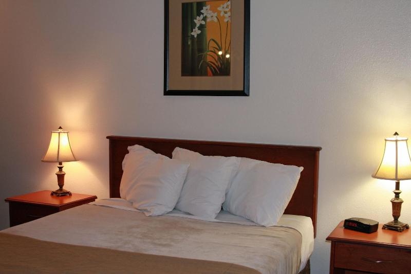 American Travel Inn image