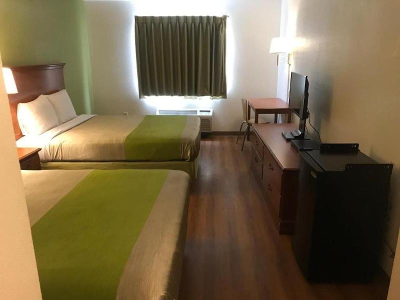 Travel Inn & Suites — photo 5