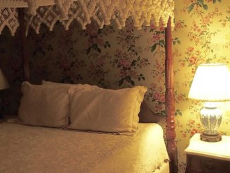 Wayside Inn image