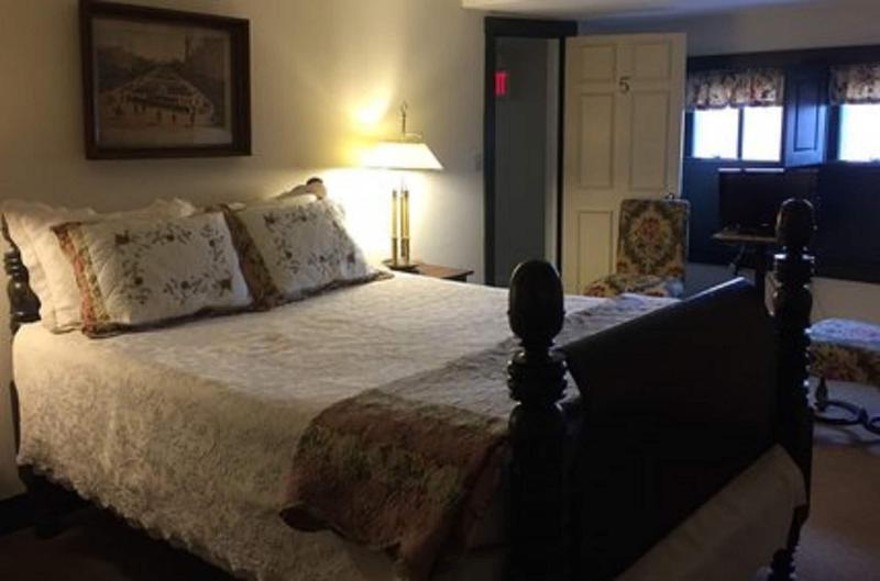 Wayside Inn image