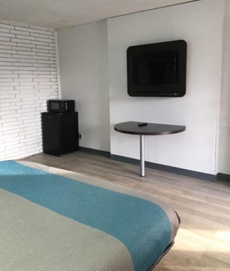 Sands Motel image