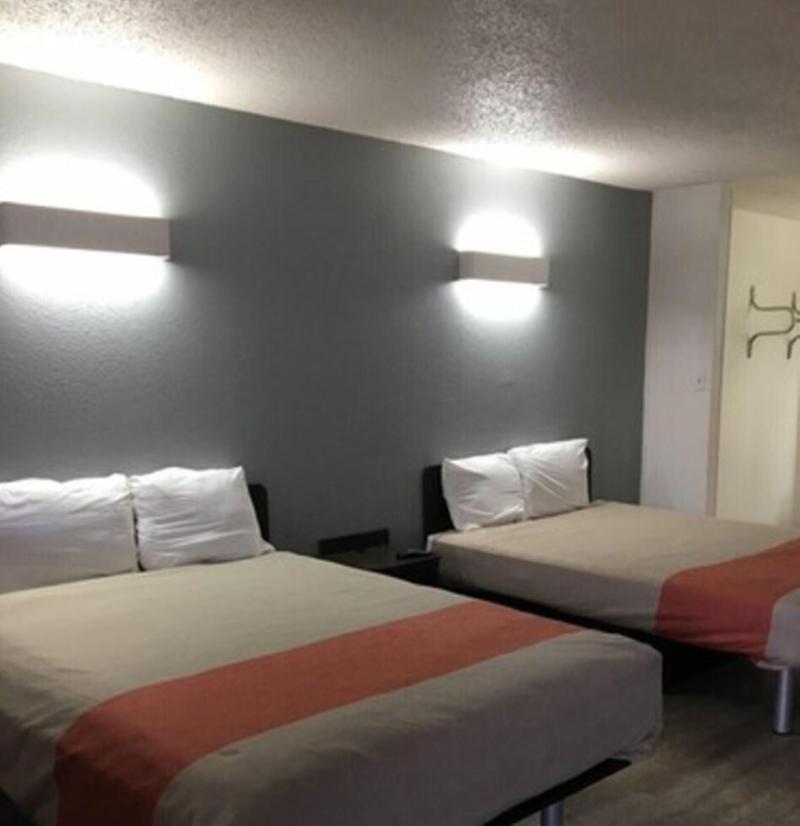 Sands Motel image